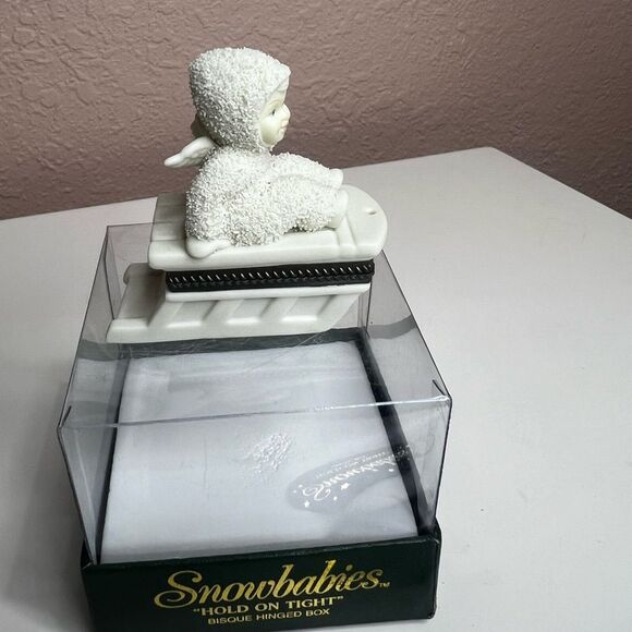 3/$20 Snowbabies Hold on Tight Hinged Box - Picture 7 of 13